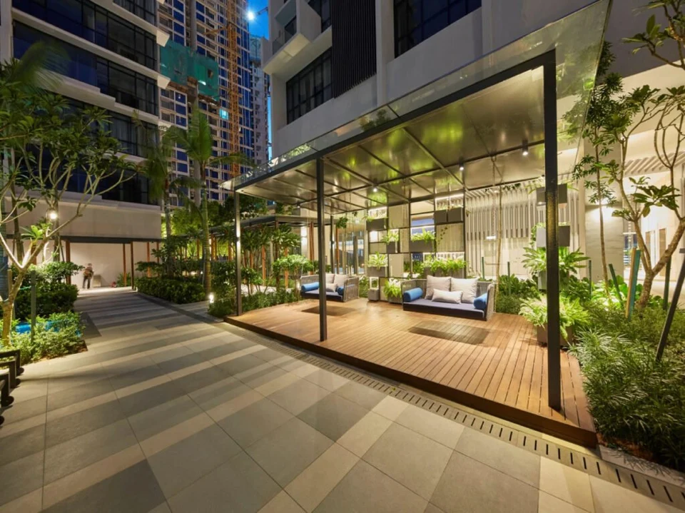 Grand Medini · Night-time common area