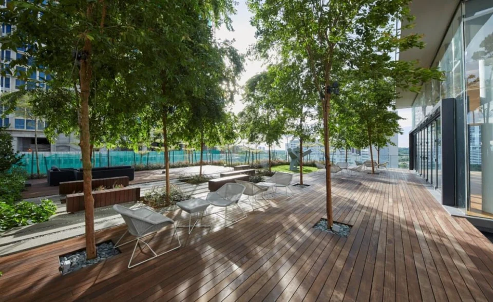 Grand Medini · Shaded pool terrace