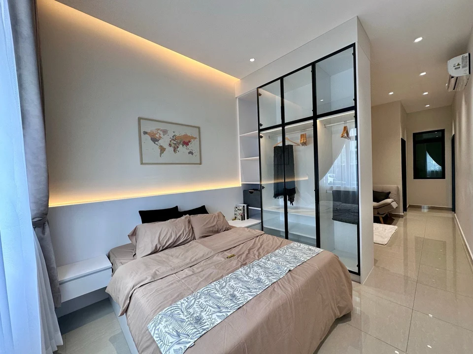 Type B · 614 sq. ft. Dual-Key · Flexible suite
