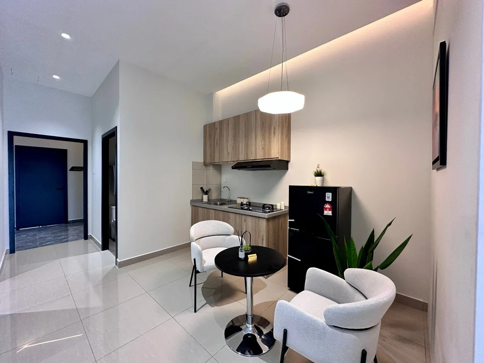 Type B · 614 sq. ft. Dual-Key · Interior detail