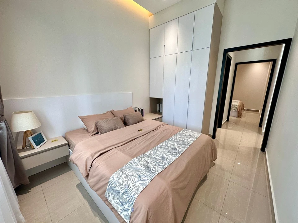Type D · 819 sq. ft. · Bedroom