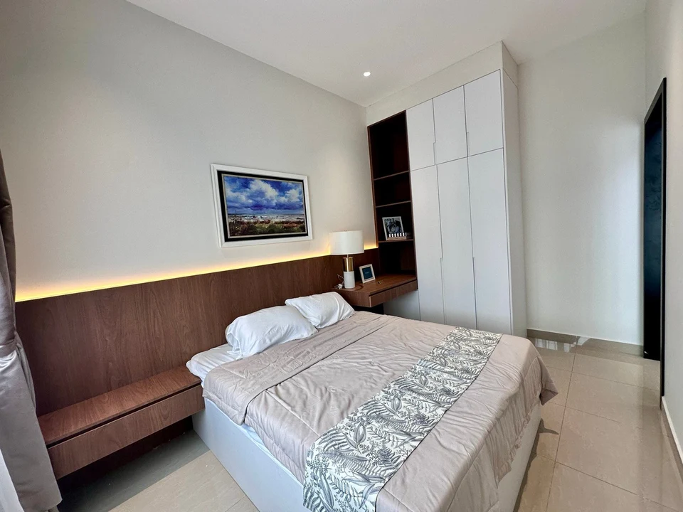 Type E · 861 sq. ft. Duplex · Duplex bedroom