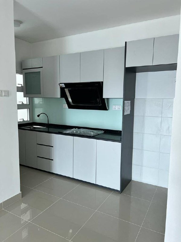 Fitted kitchen